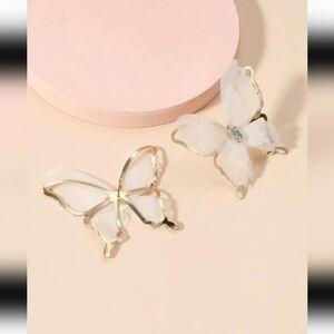 Butterfly‎ large earrings gold and white color